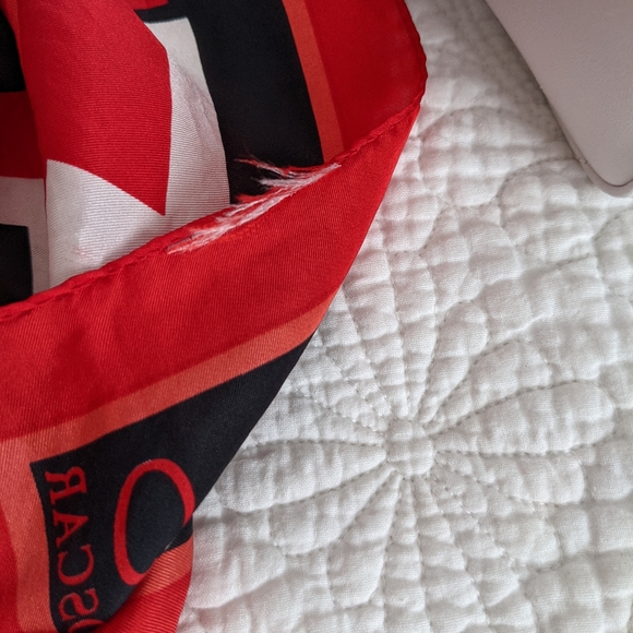 Oscar De La Renta Silk Scarf - Picture 5 of 5